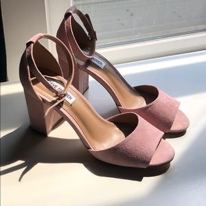 Steve Madden 7.5 Mirna blush heel